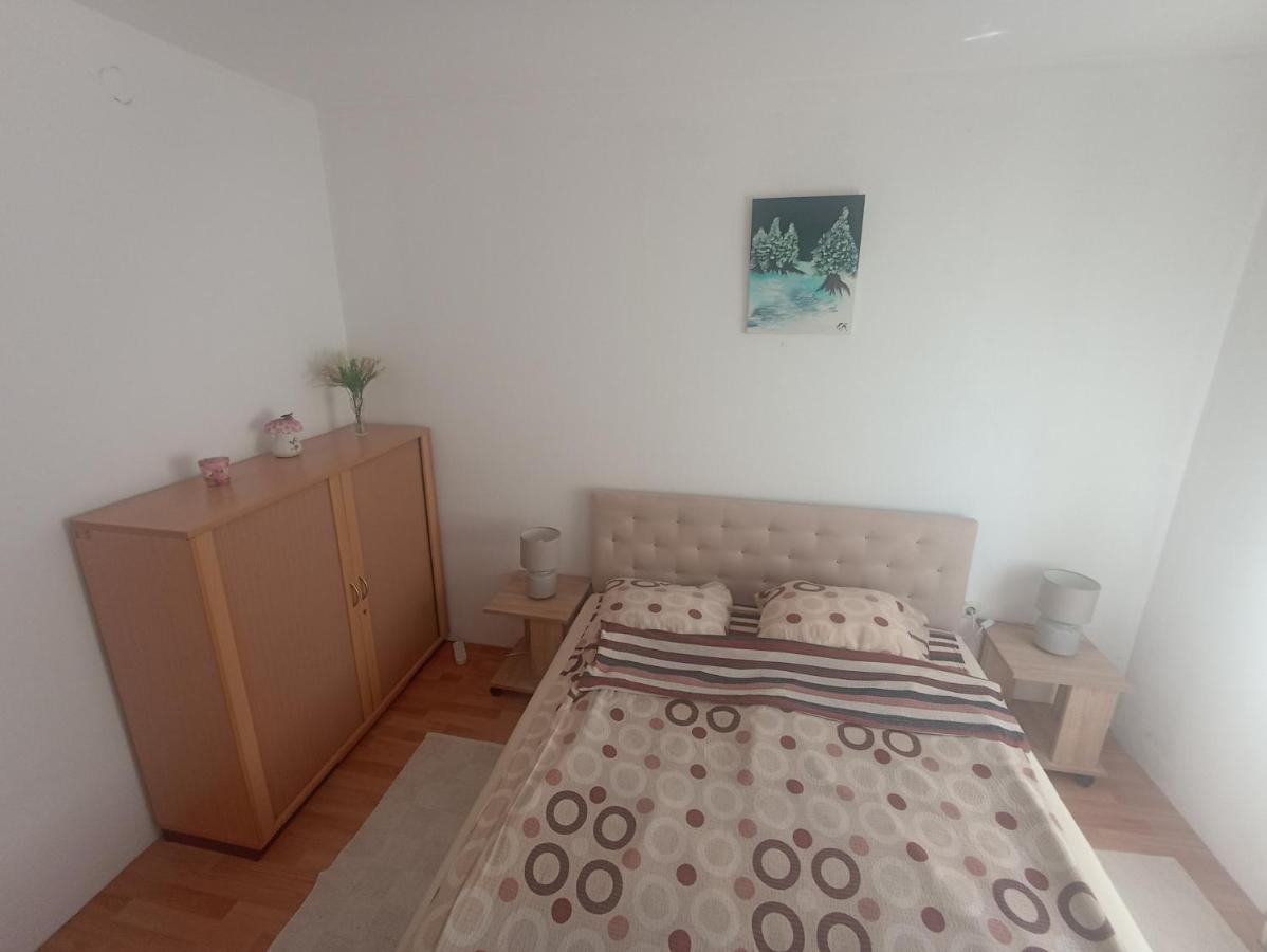 Sleep & Fly - Sarajevo Airport Apartment Zewnętrze zdjęcie