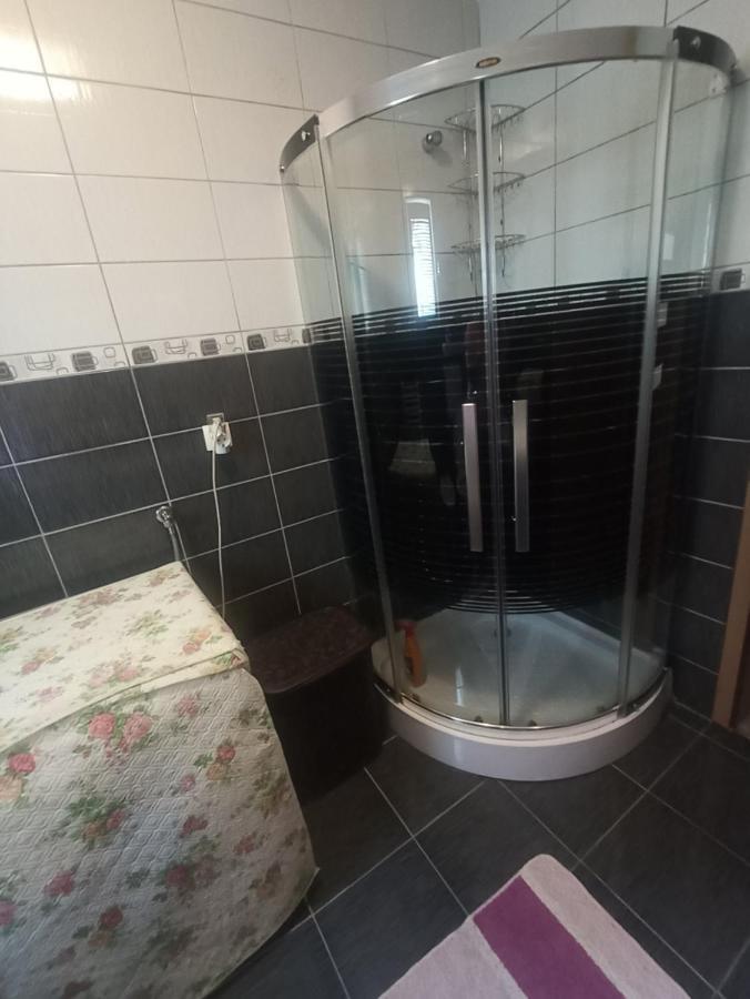 Sleep & Fly - Sarajevo Airport Apartment Zewnętrze zdjęcie